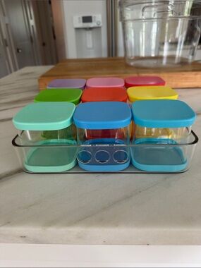 Yumbox organizer with tray
